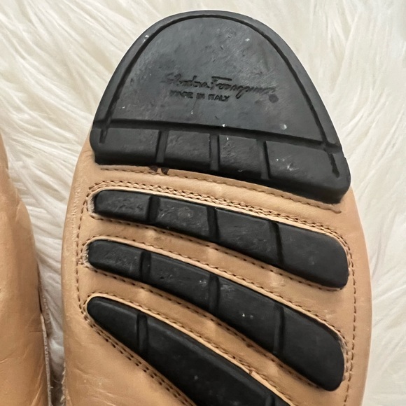 Salvatore Ferragamo | Tan Gancini Loafers - Picture 7 of 9